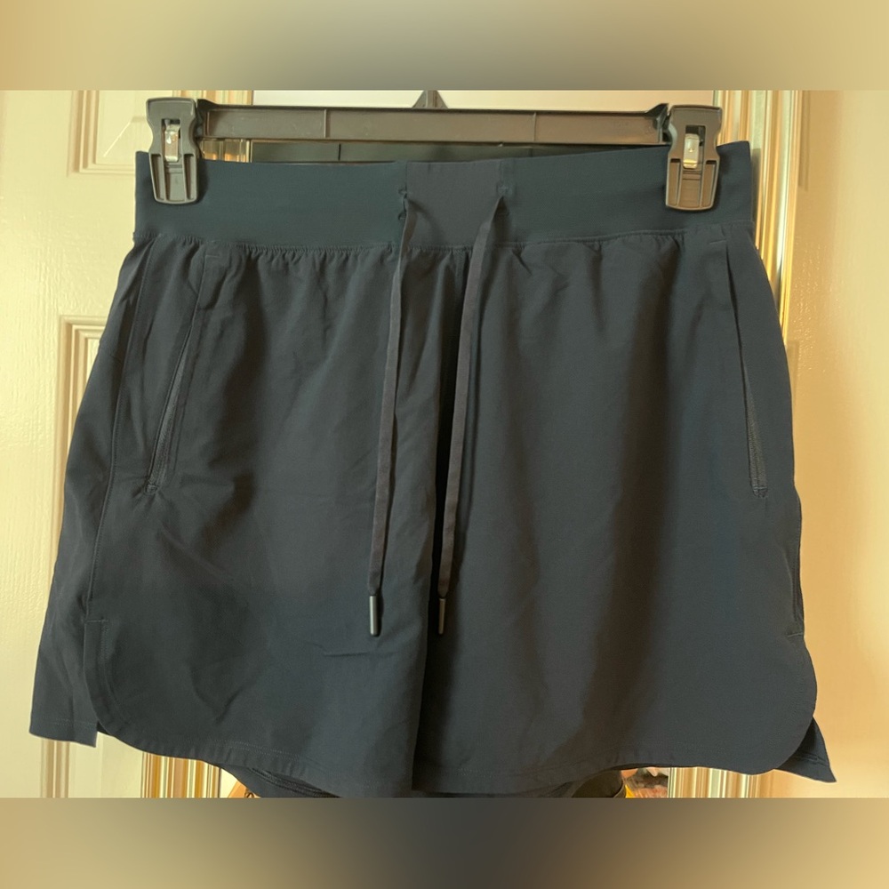 Lululemon License to Train High Rise Short 4” with Drawstring